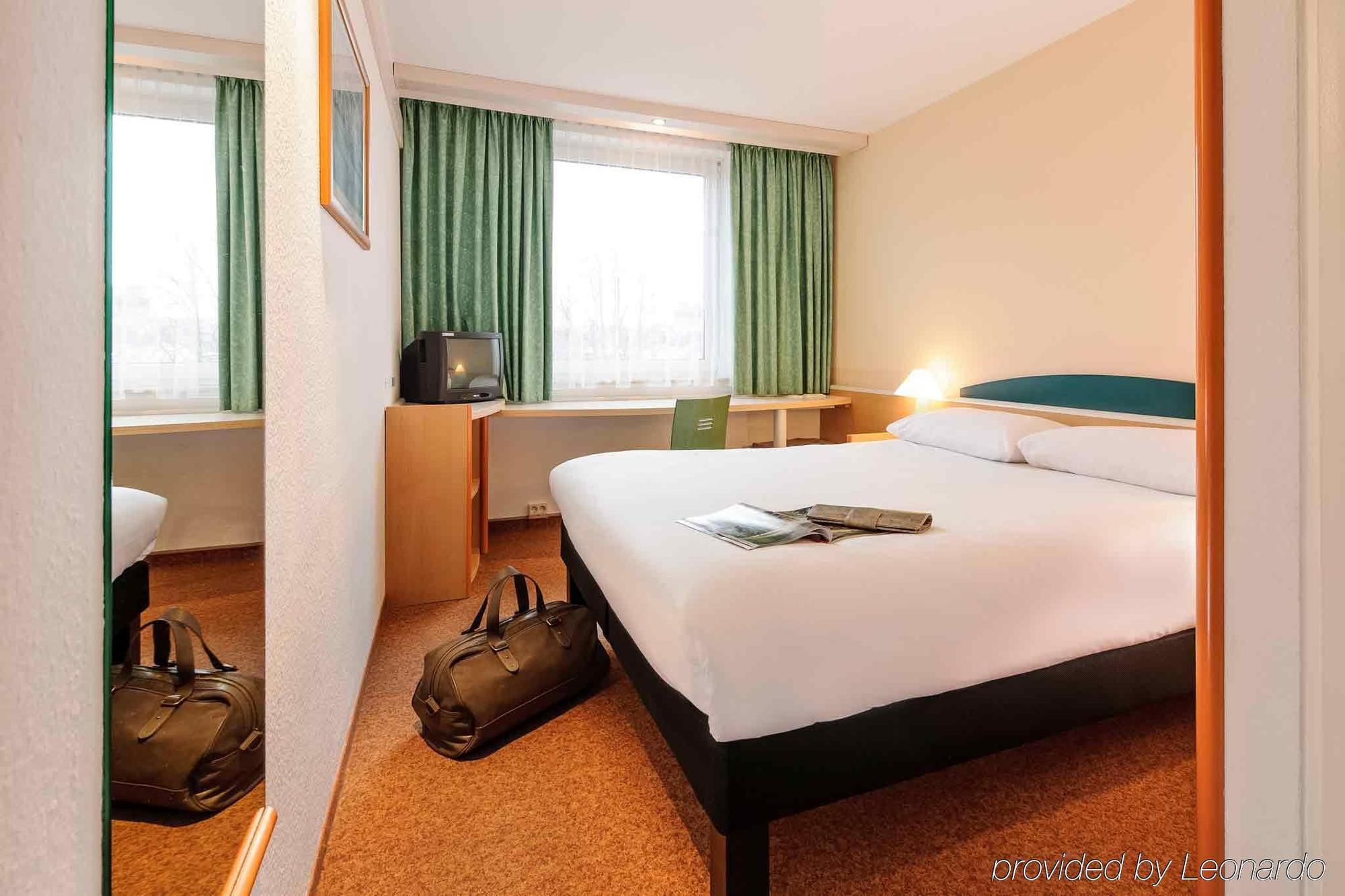 Ibis Paderborn City Εξωτερικό φωτογραφία