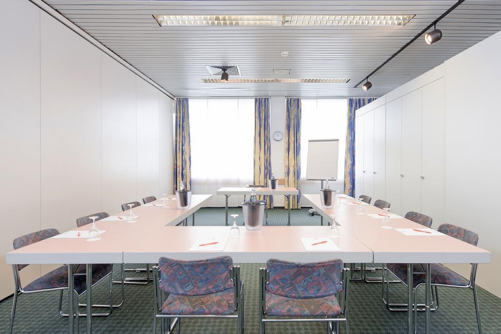 Ibis Paderborn City Εξωτερικό φωτογραφία