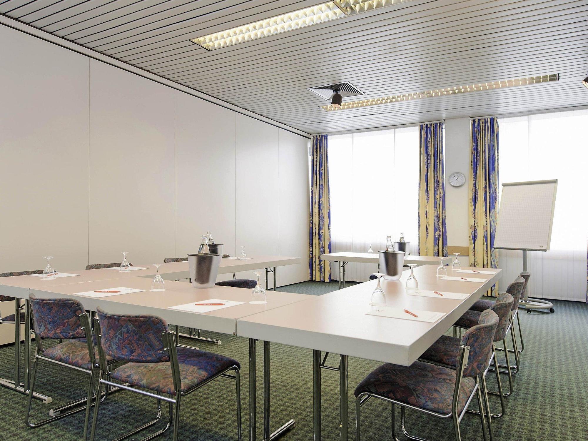Ibis Paderborn City Εξωτερικό φωτογραφία